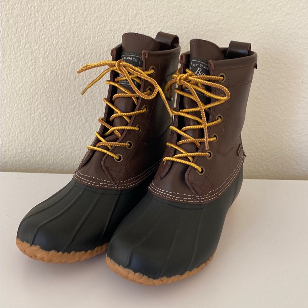 G.H. Bass Men's 7 Dark Brown Waterproof Duck Boots